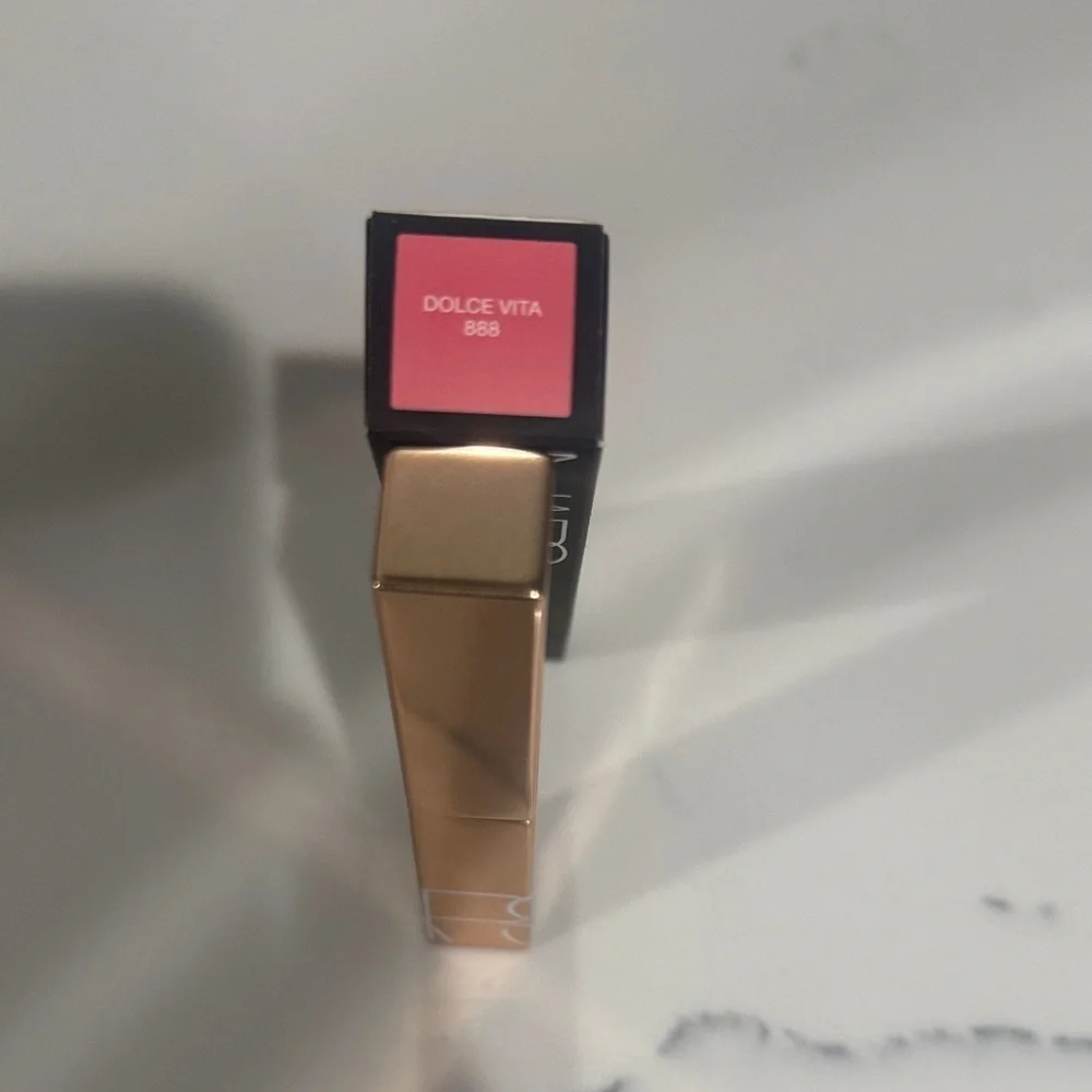 NARS afterglow sensual shine lipstick dolce Vita color